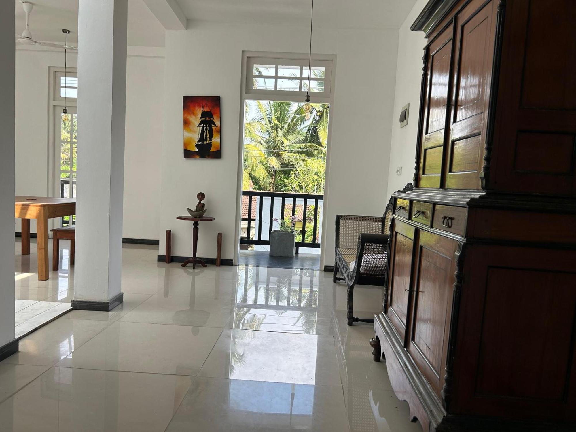 White House & Sea Food Restaurant Hostel Hikkaduwa Εξωτερικό φωτογραφία